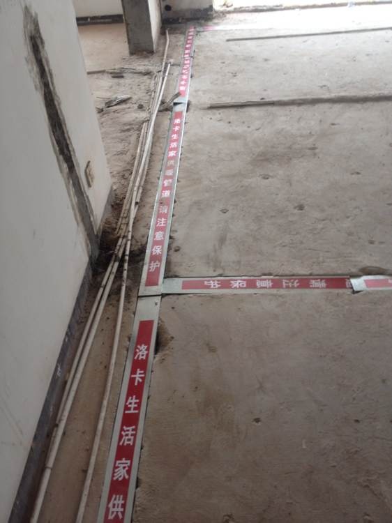 \ϾM(jn)ůƬڒt bůƬ  ˮ