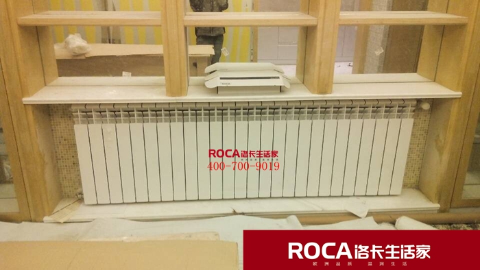 \ϾM(jn)ůƬڒt bůƬ  ˮ