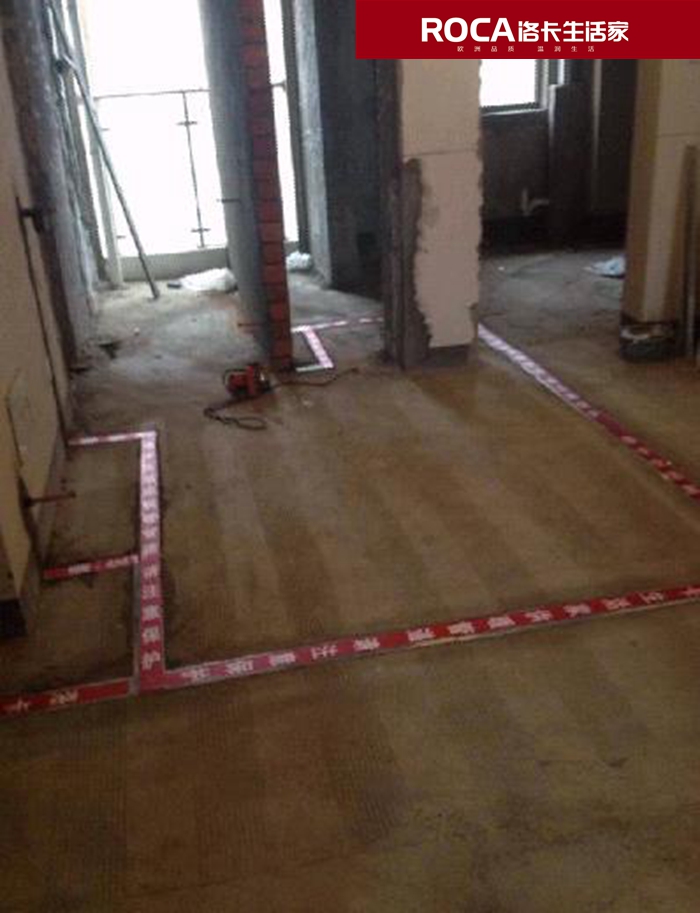 \ϾM(jn)ůƬڒt bůƬ  ˮ