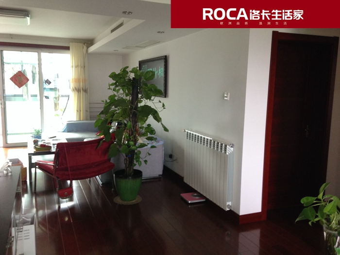 \ϾM(jn)ůƬڒt bůƬ  ˮ