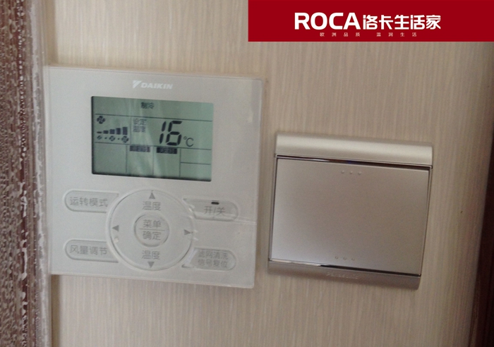 Ͼů ůƬ { ˮ bůƬ