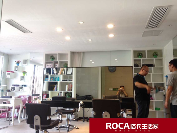 \ϾM(jn)ůƬڒt bůƬ  ˮ