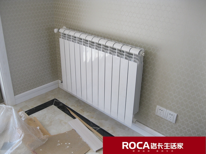 \ϾM(jn)ůƬڒt bůƬ  ˮ